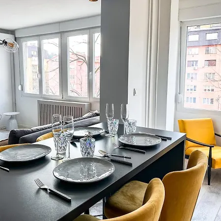 Cheyf Lux דירה *